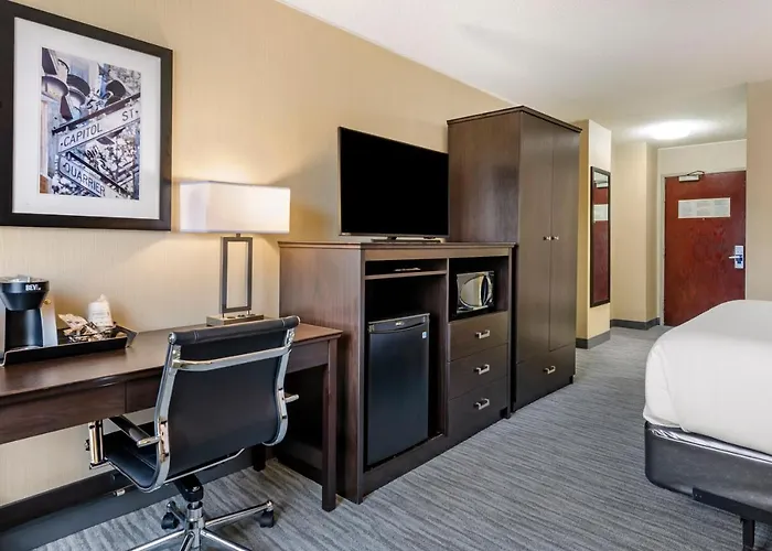 The Capitol Hotel