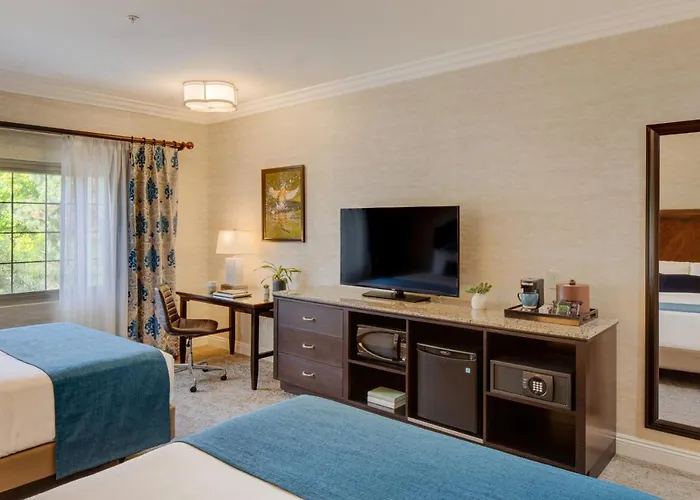 Ayres Suites Diamond Bar