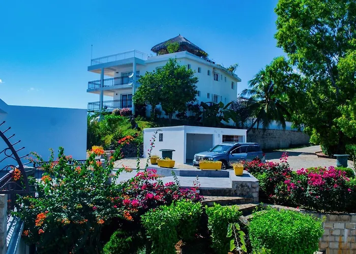 Orangea Beach Resort