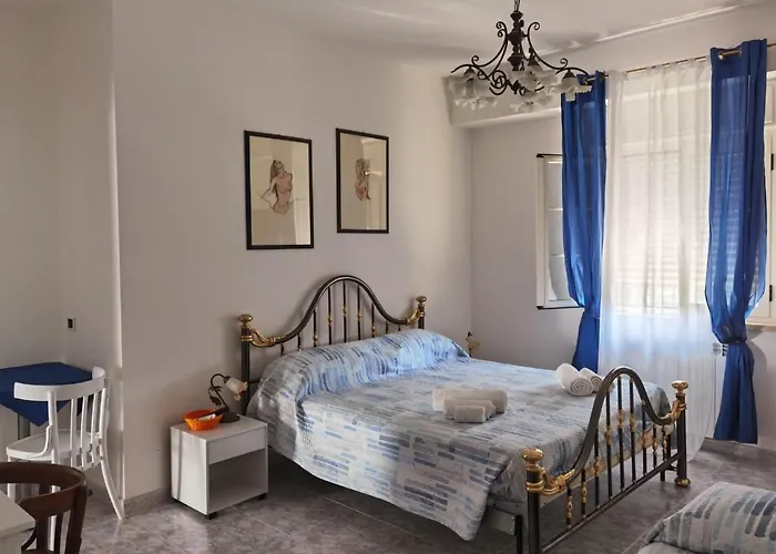 Bed and Breakfast Rosy House Scalea