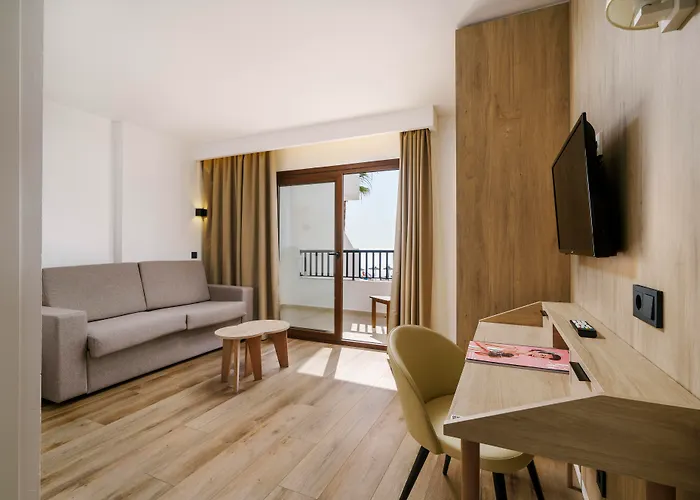 Alua Suites Las Rocas Cala D´Or