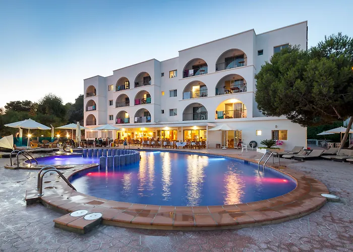Aparthotel Puerto Cala Vadella