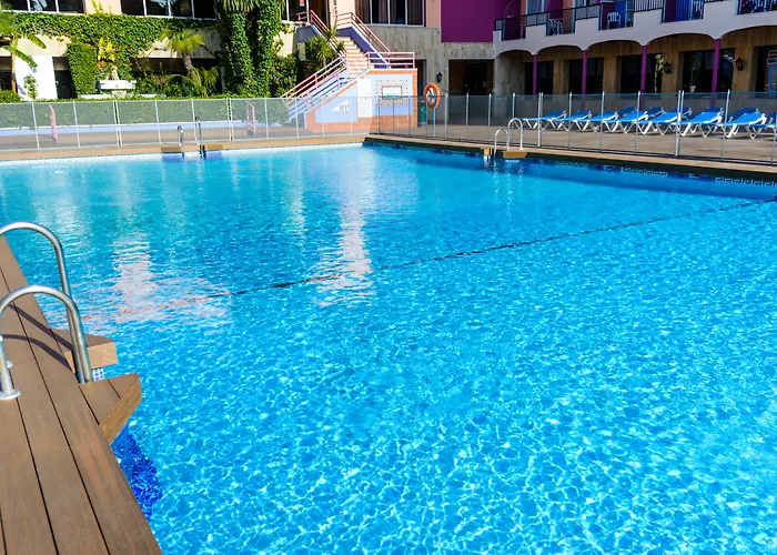 Hotel Monarque Cendrillón