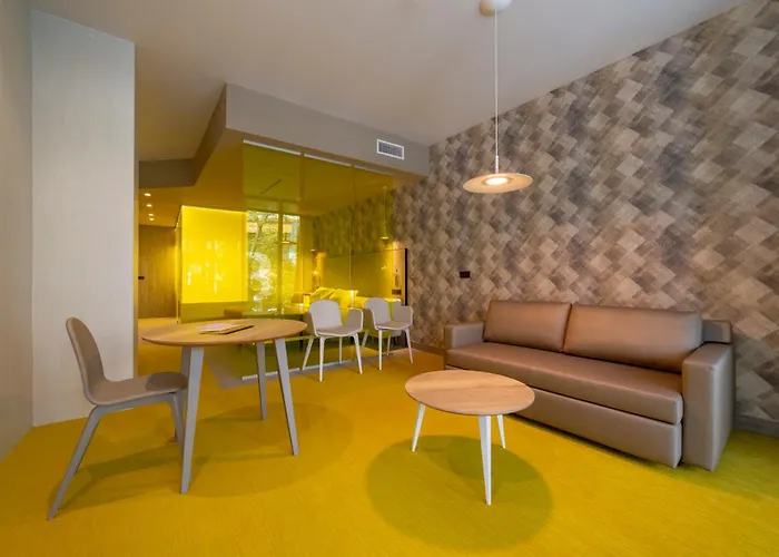 Hotel Macia Sevilla Kubb