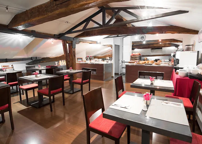 Petit Palace Arana Bilbao