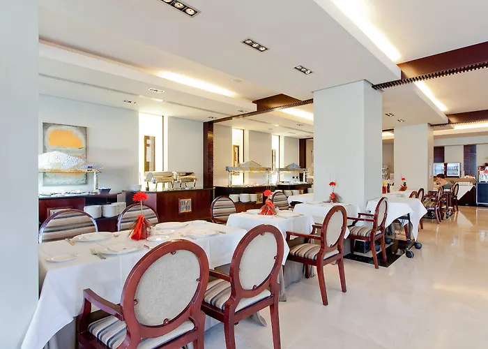Hotel Andalucía Center