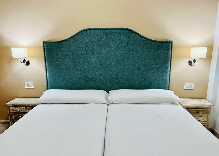Apartamentos Frontera