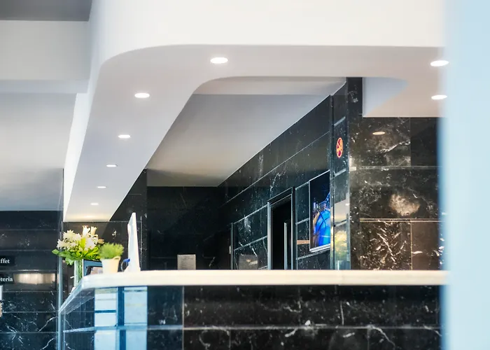 Salles Hotel Aeroport De Girona