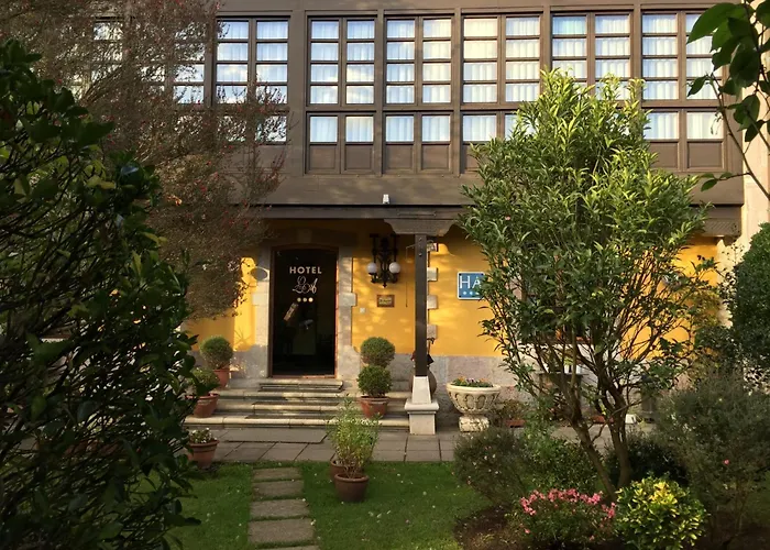 Hotel-Apartamentos La Arquera