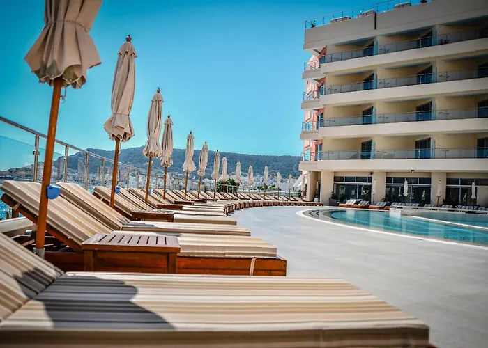Konstantinos Palace