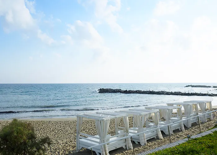 Knossos Beach Bungalows Suites Resort & Spa
