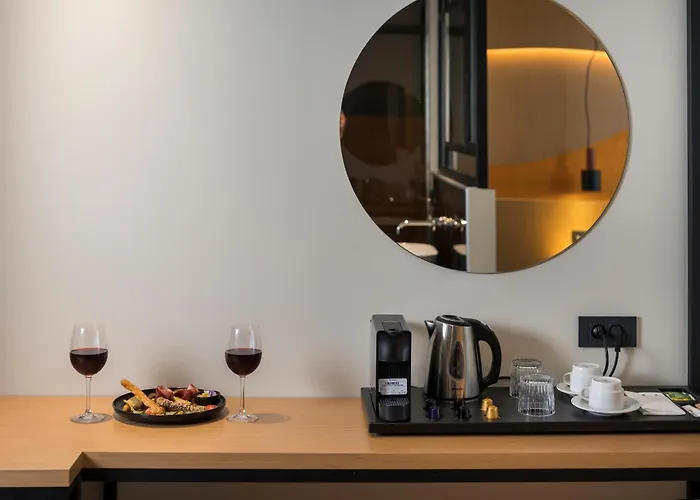 Hyperion City Hotel & Spa