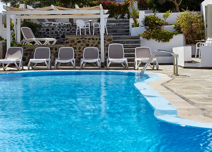 Nissos Thira