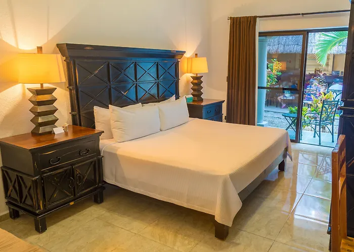 Hacienda Paradise Hotel