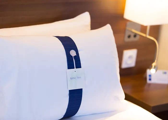 Holiday Inn Express Toulon - Est By Ihg