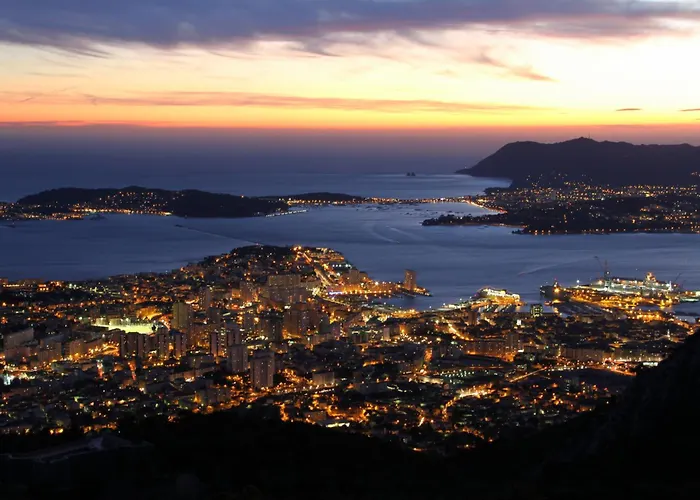 Grand Hotel Dauphine Toulon, Boutique Hotel & Suites