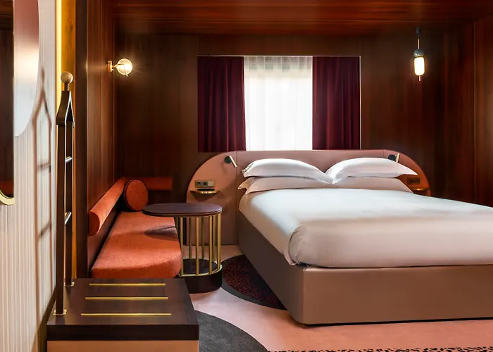 Nest Hotel Paris La Defense - Mgallery Collection Puteaux