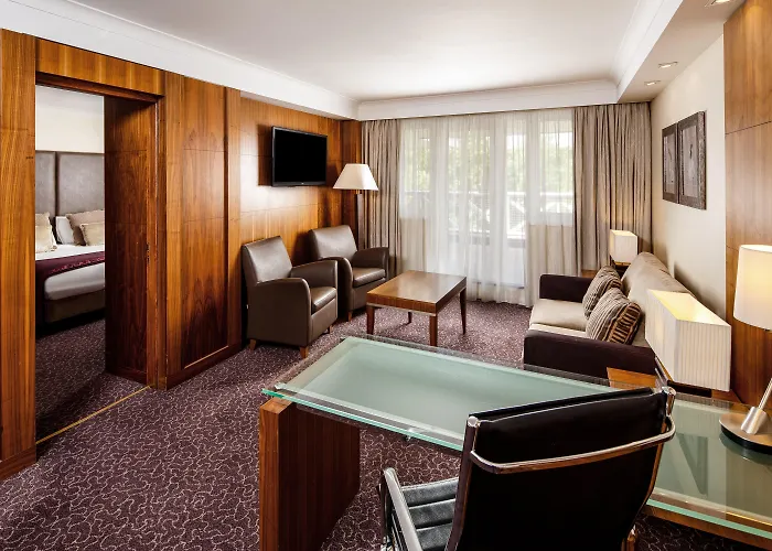 Crowne Plaza Reading