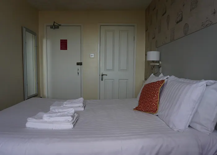 Alexandra Hotel