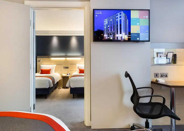 Holiday Inn Express London - Watford Junction By Ihg