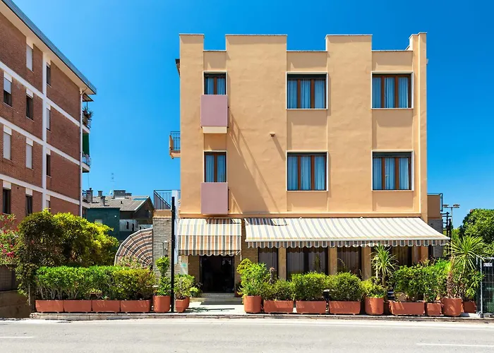 Hotel Rivamare
