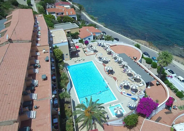 Lh Pedraladda Resort
