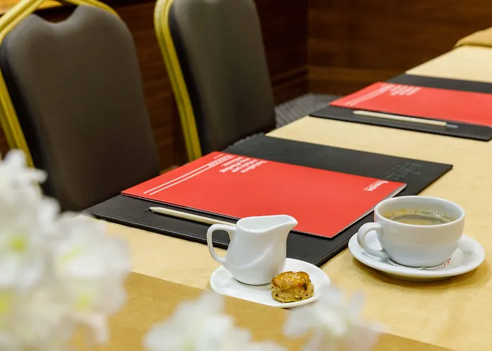 Ramada By Wyndham Istanbul Golden Horn Hotel