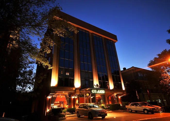 Class Hotel