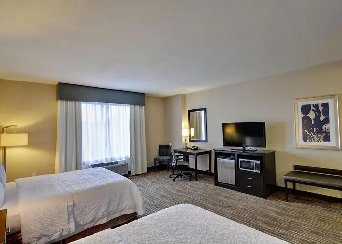 Hampton Inn & Suites Denver Airport / Gateway Park