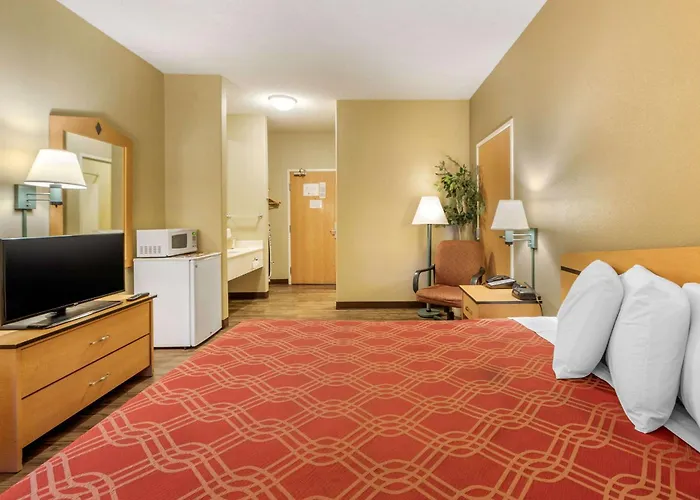 Econo Lodge Colorado Springs Near Airport