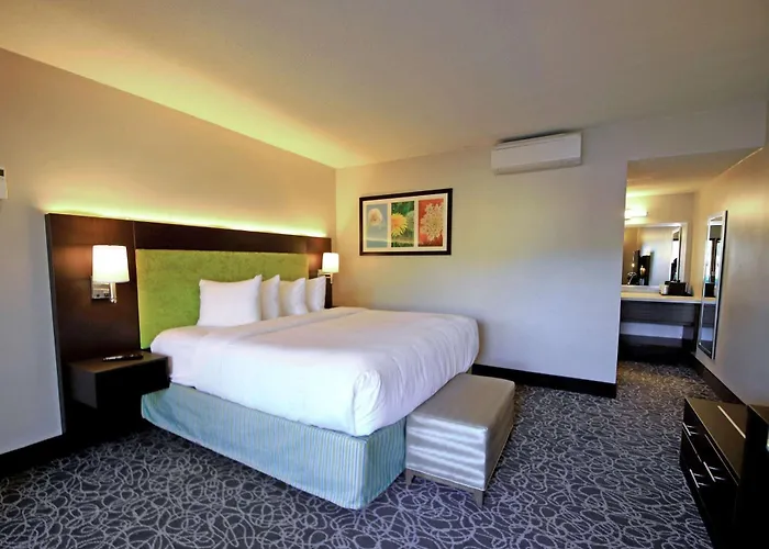 El Sendero Inn, An Ascend Collection Hotel