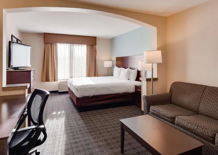 Best Western Plus Gateway Inn&Suites - Aurora