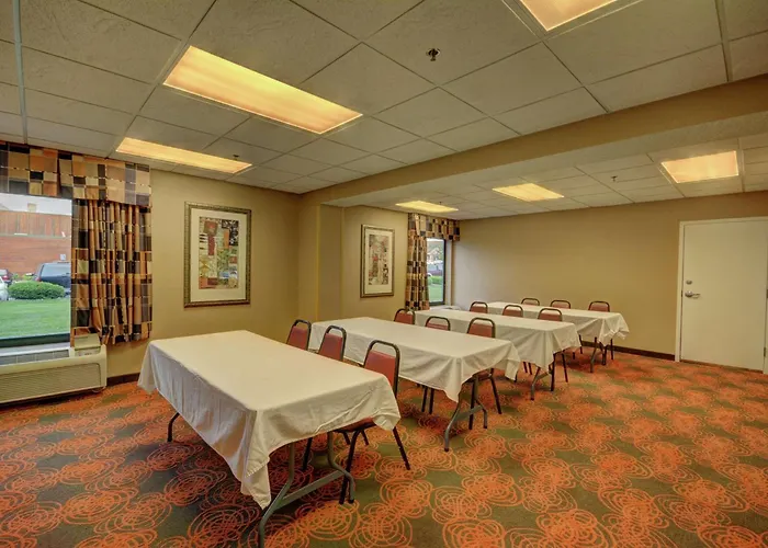 Hampton Inn By Hilton Indianapolis-South