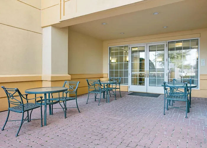 La Quinta By Wyndham Dfw Airport South / Irving