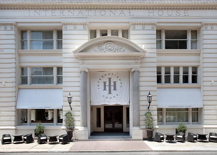 International House Hotel