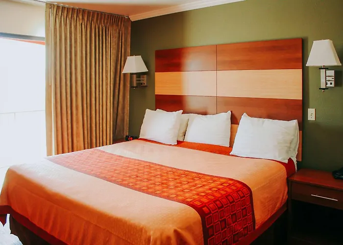 Rodeway Inn & Suites Lake Havasu City