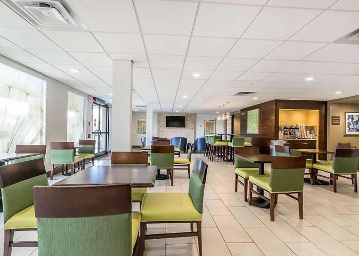 Comfort Inn&Suites Lexington - Hamburg I-75