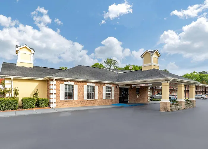 Quality Inn & Suites Lexington