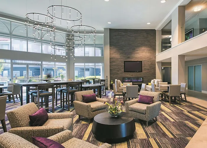 La Quinta Inn & Suites By Wyndham Austin Near The Domain