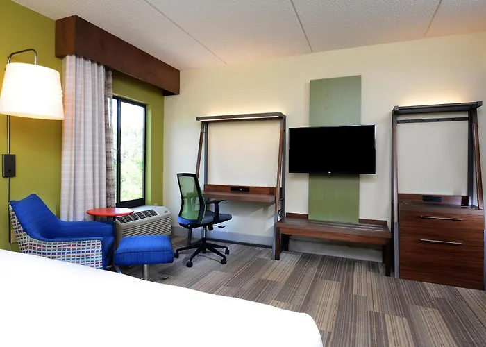 Holiday Inn Express & Suites Raleigh Durham Airport At Rtp By Ihg