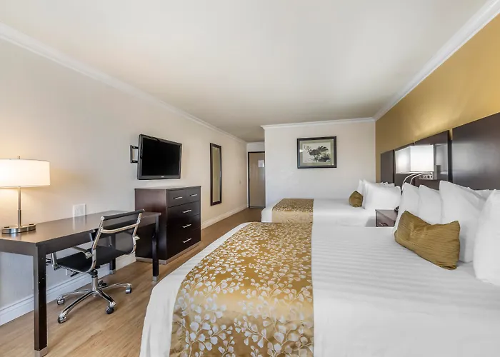 Best Western Plus South Bay Hotel