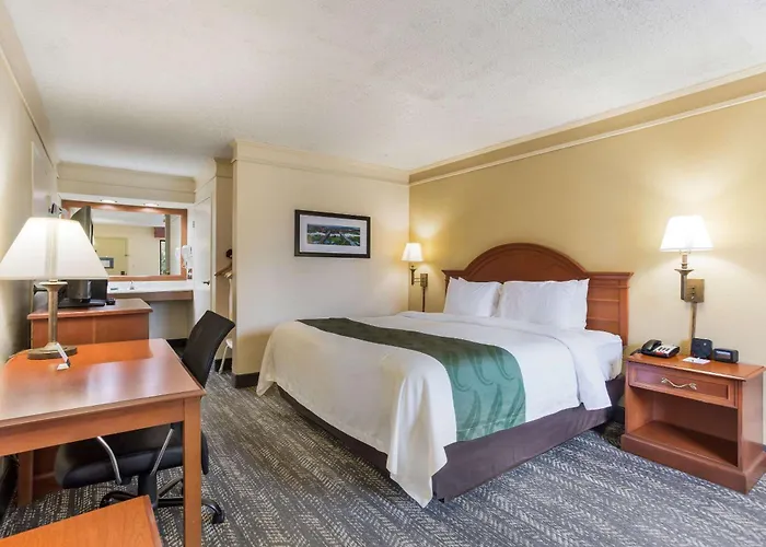 Quality Inn - Hamilton Place Chattanooga