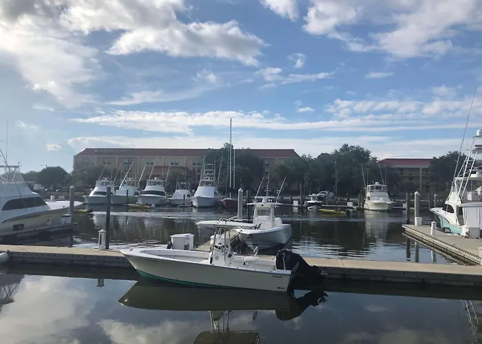 La Quinta Inn & Suites By Wyndham Charleston Riverview