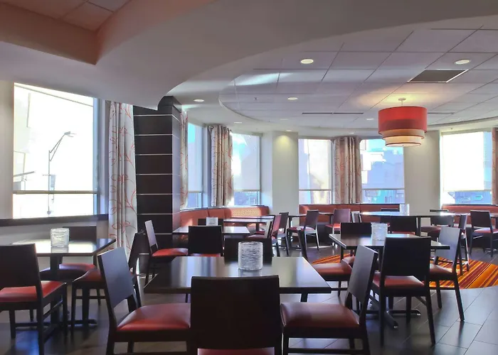 Hampton Inn & Suites Columbus-Downtown, Ohio