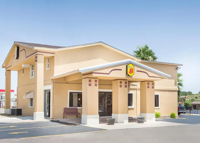 Super 8 By Wyndham Temple S General Bruce