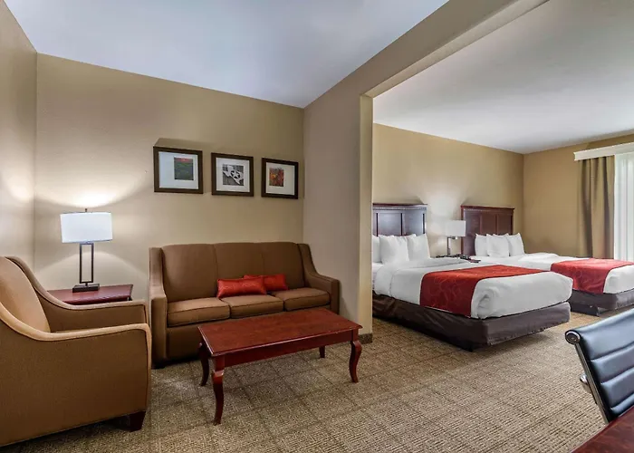 Comfort Suites Ennis