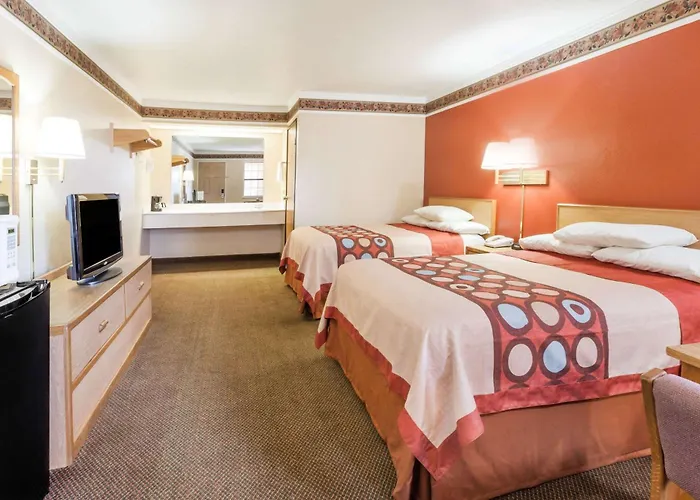 Super 8 By Wyndham Mount Vernon