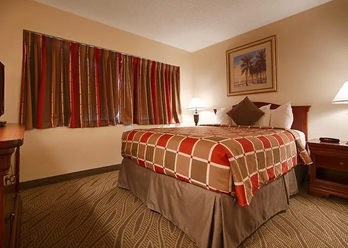 Best Western Naples Inn & Suites