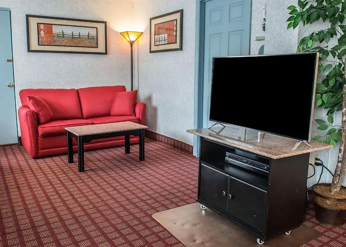 Quality Inn & Suites Gibsonia - Pittsburgh North