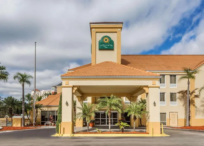 La Quinta By Wyndham Orlando Universal Area - Free Shuttle To Universal